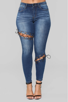  Minimum | Lace Jeans